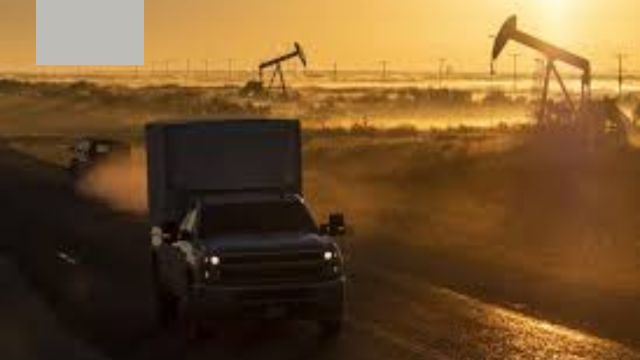 Booming Oil Industry Leaves West Texas Small Business in the Dust (1)