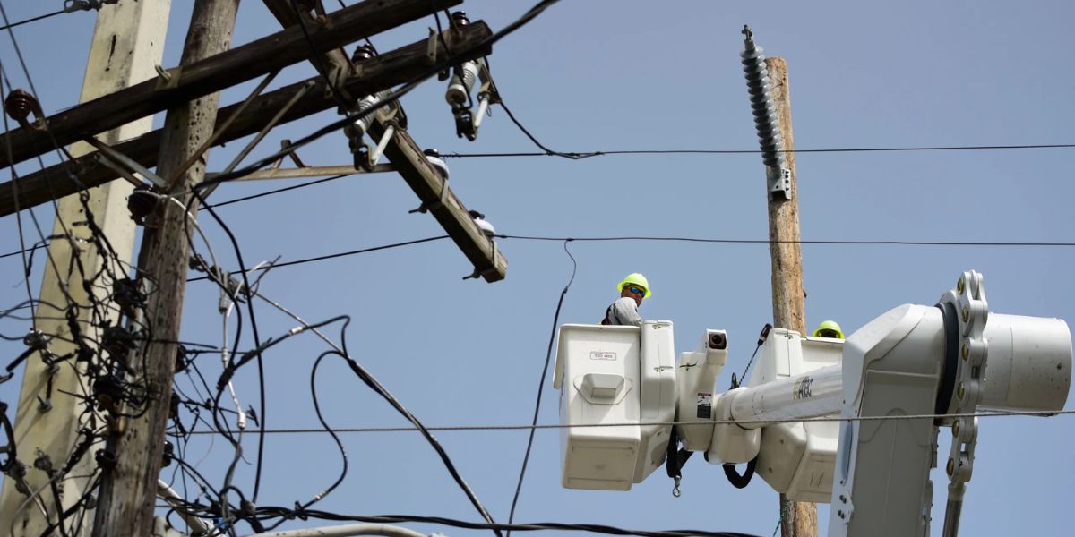 Central Arizona Struggles with Persistent Power Outages, Sparking Customer Anger